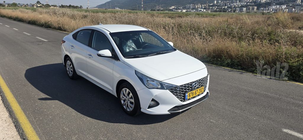 יונדאי אקסנט i25