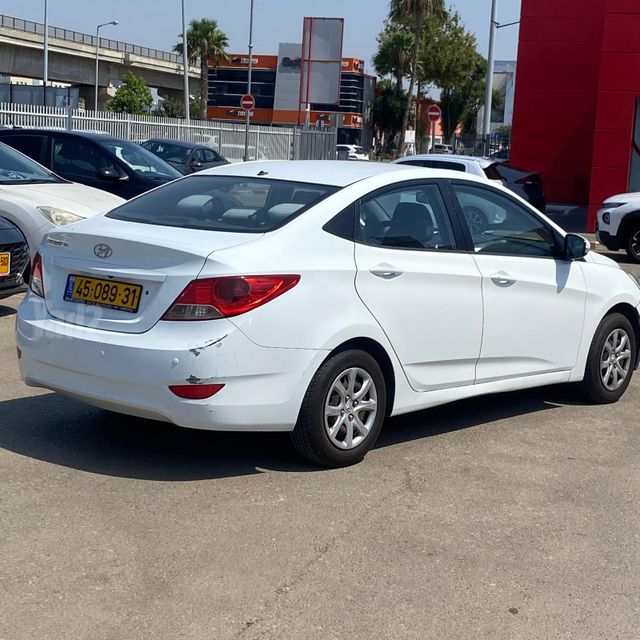 יונדאי אקסנט i25