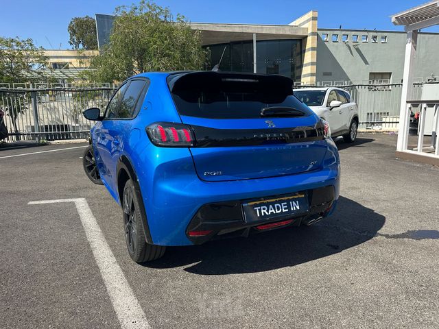 פיג'ו 208
