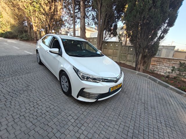 טויוטה קורולה