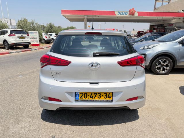 יונדאי i20