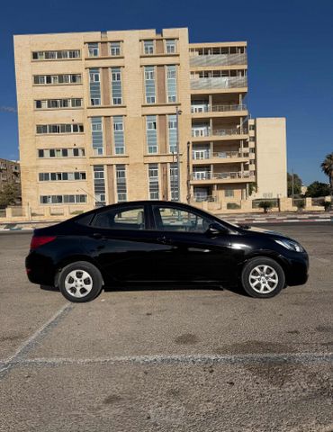 יונדאי אקסנט i25