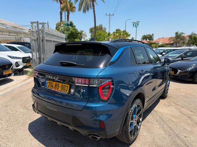 לינק אנד קו 01