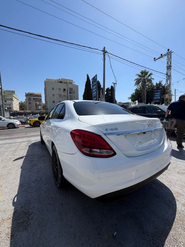 מרצדס-בנץ C-class
