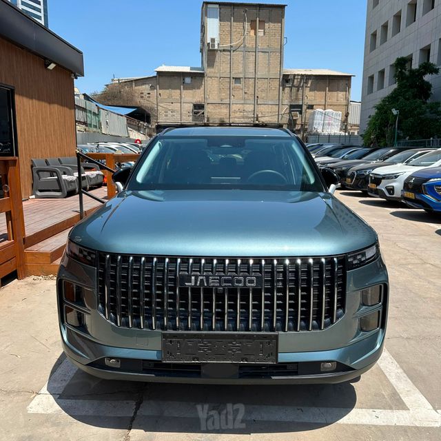 ג'אקו J7