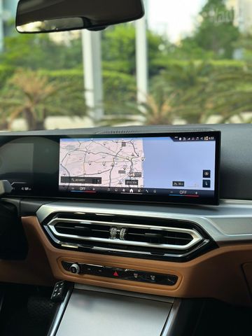 ב מ וו i4