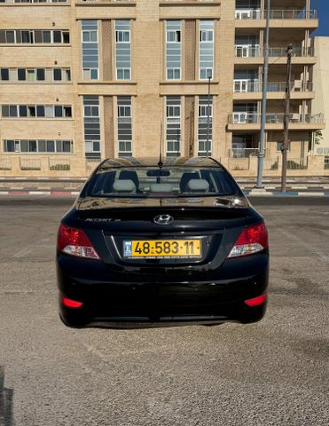 יונדאי אקסנט i25