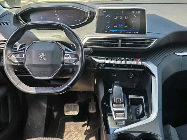 פיג'ו 3008