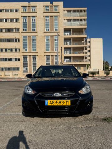 יונדאי אקסנט i25