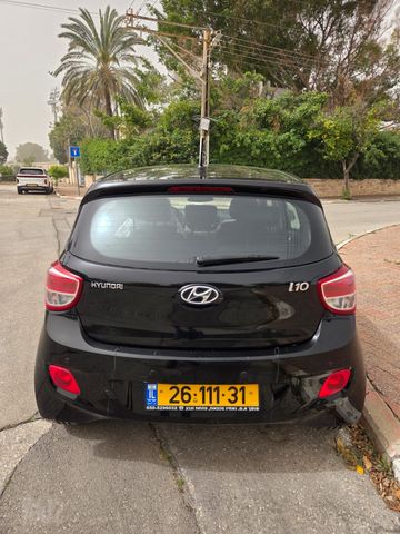 יונדאי i10