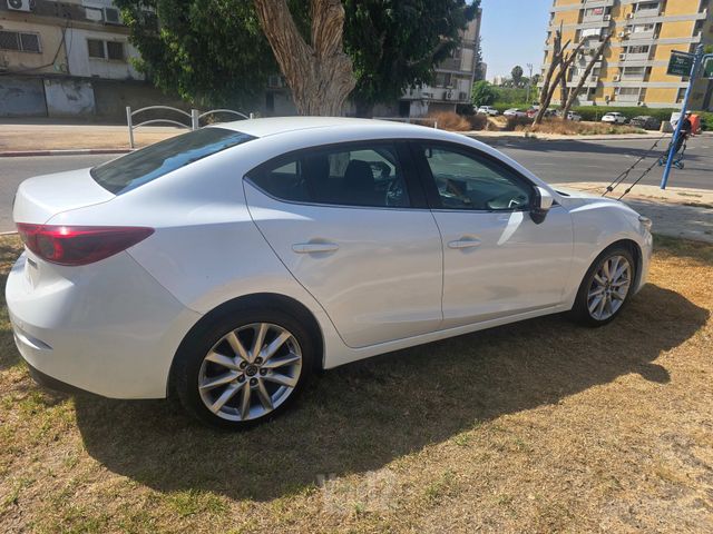 מודעת רכב מאזדה 3 2