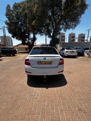 סקודה אוקטביה