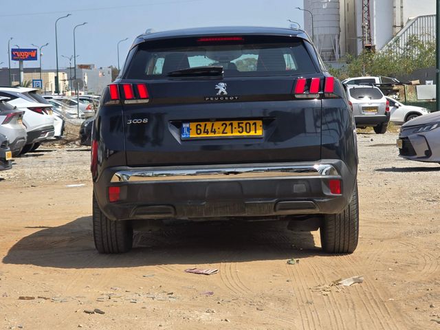 פיג'ו 3008