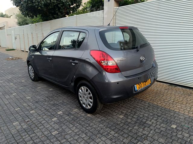 יונדאי i20