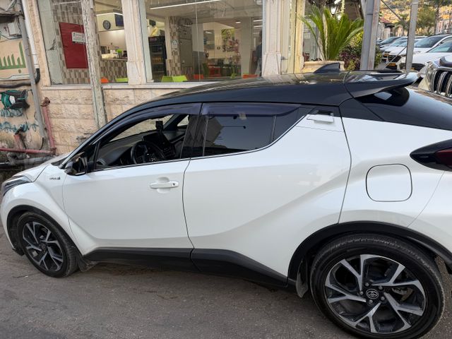טויוטה C-HR