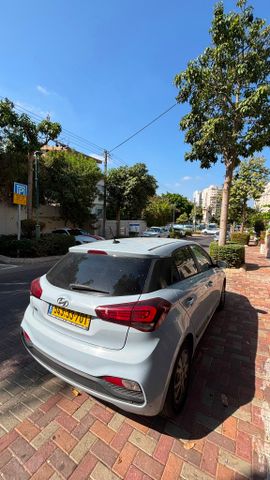 מודעת רכב יונדאי i20