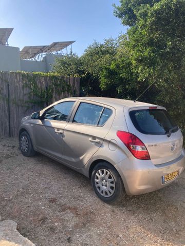 יונדאי i20