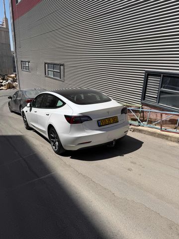 טסלה מודל 3