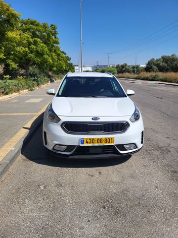 קיה נירו