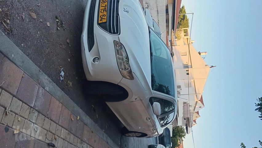 פיג'ו 301