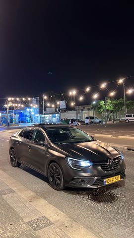 רנו מגאן