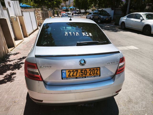 סקודה אוקטביה