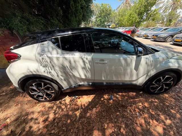 טויוטה C-HR