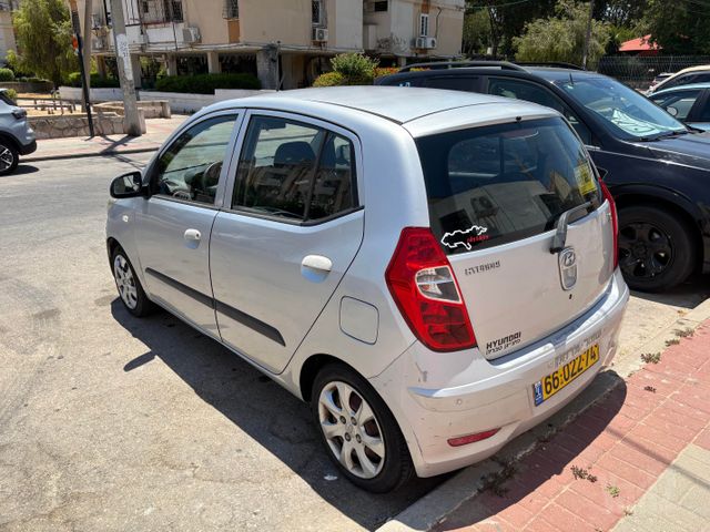 יונדאי i10