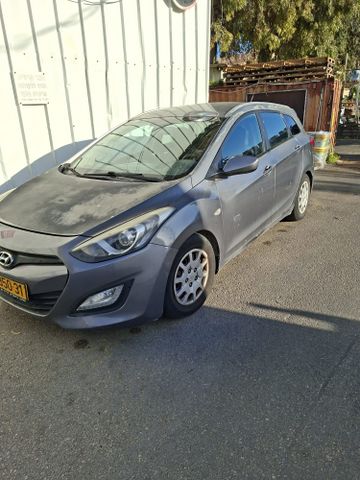 יונדאי i30