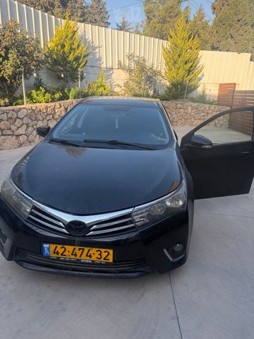 טויוטה קורולה