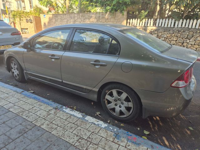 סיוויק LS אוט׳ 1.8 (140 כ״ס)