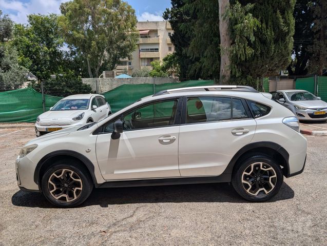 סובארו XV