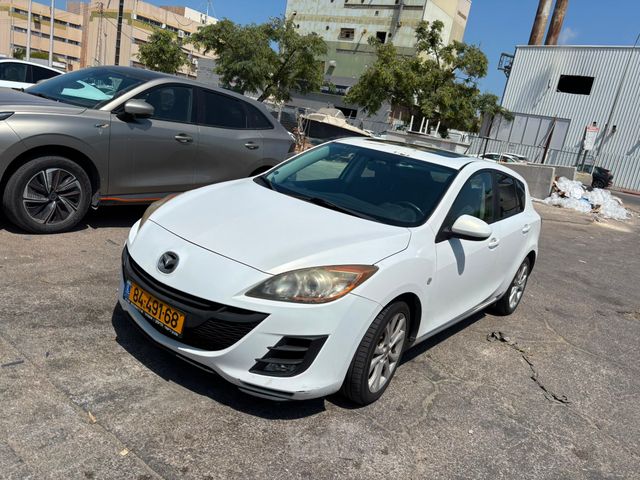 מאזדה 3