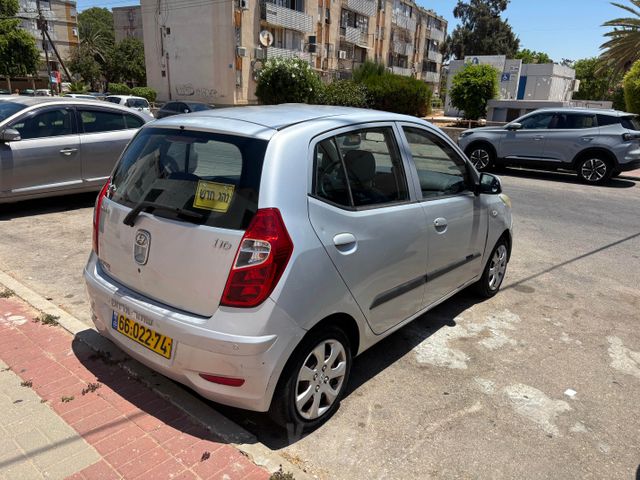 יונדאי i10