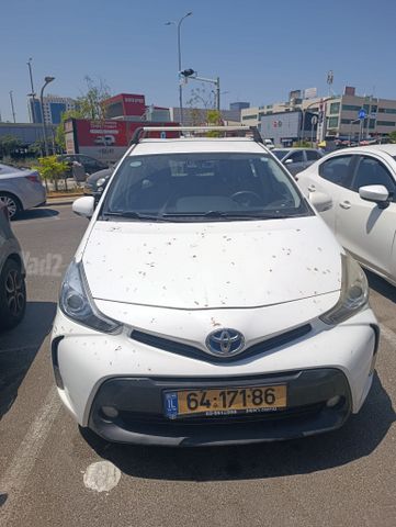 טויוטה פריוס פלוס