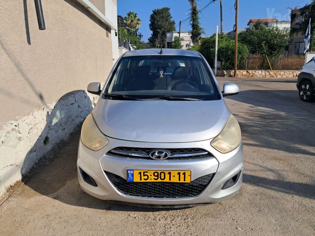 יונדאי i10