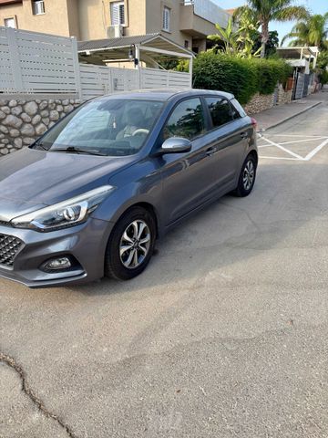 מודעת רכב יונדאי i20