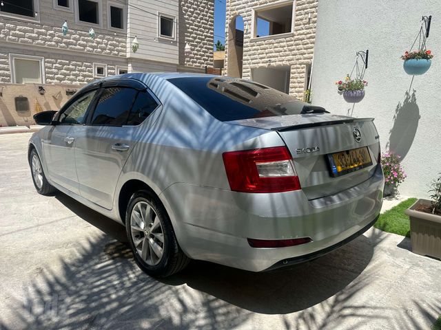 סקודה אוקטביה 