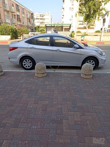 יונדאי אקסנט i25