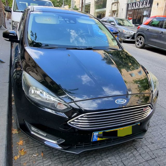 פוקוס Titanium אוט׳ בנזין האצ'בק 5 מק 5 דל 1.5 (150 כ״ס)