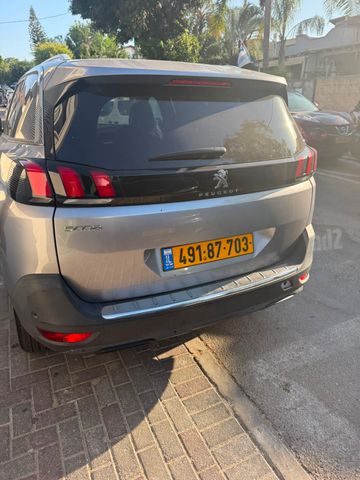 מודעת רכב פיג'ו 5008