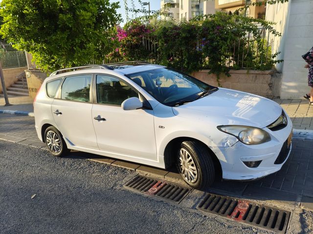 יונדאי i30