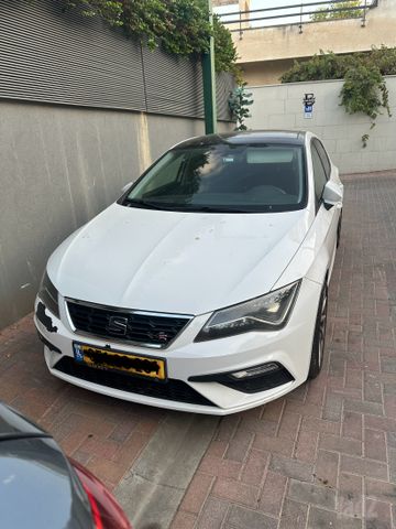 מודעת רכב סיאט לאון