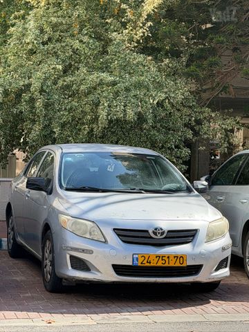 טויוטה קורולה