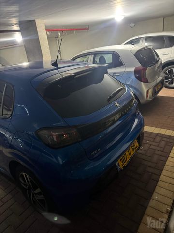 פיג'ו 208