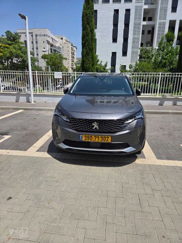 פיג'ו 3008