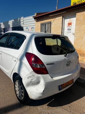 יונדאי i20