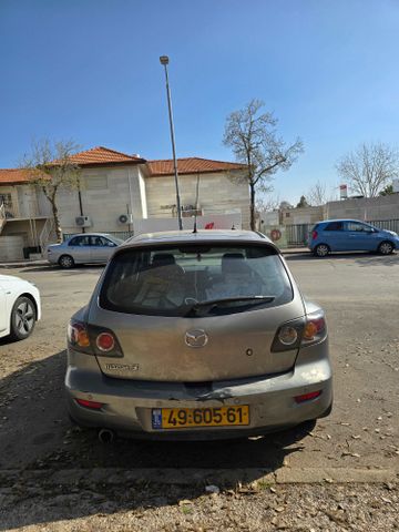 מודעת רכב מאזדה 3