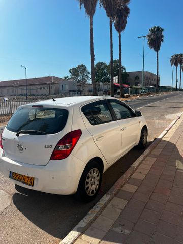 i20 Inspire אוט׳ 5 דל 1.4 (100 כ״ס) [2009-2013]