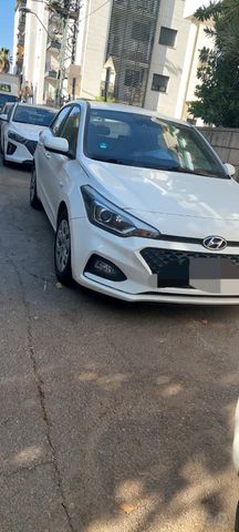 מודעת רכב יונדאי i20